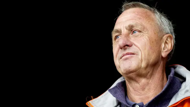El exentrenador del FC Barcelona Johan Cruyff, de 68 años, sufre un cáncer de pulmón.