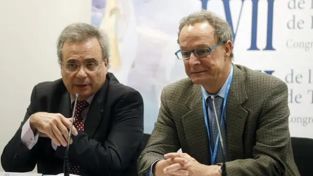 El director de la ONT, Rafael Matesanz, y el presidente de la SEHH, José María Moraleda.