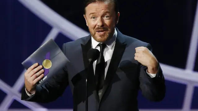 Ricky Gervais presentará los Globos de Oro por cuarta vez.