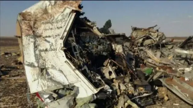 Primeras imágenes del avión ruso estrellado en Egipto.