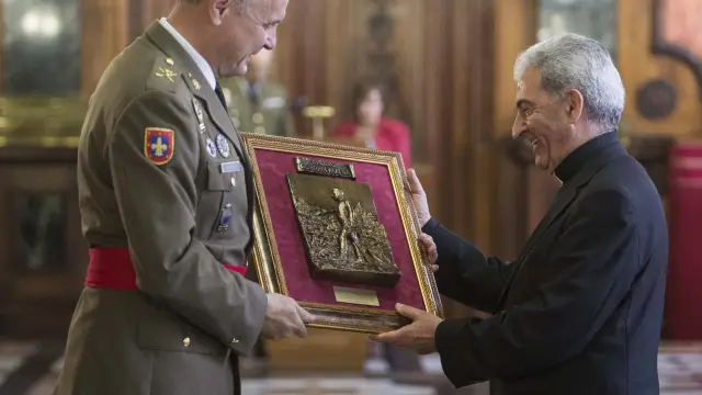 El deán ha recibido el premio Palafox al Cabildo Metropolitano