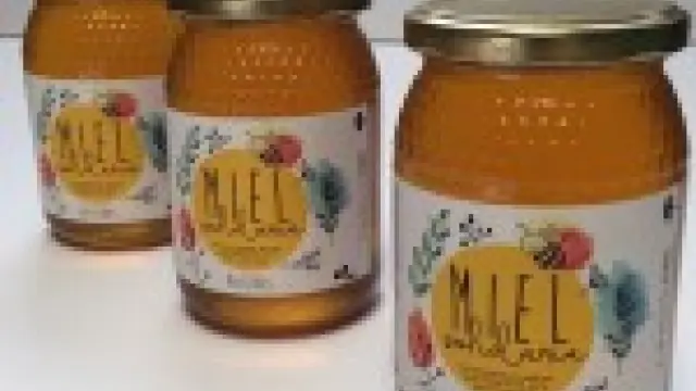 Atades comercializa su miel del Pirineo