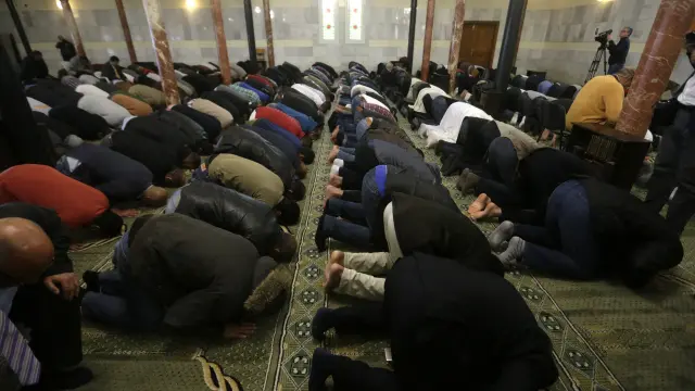 Oración en una mezquita