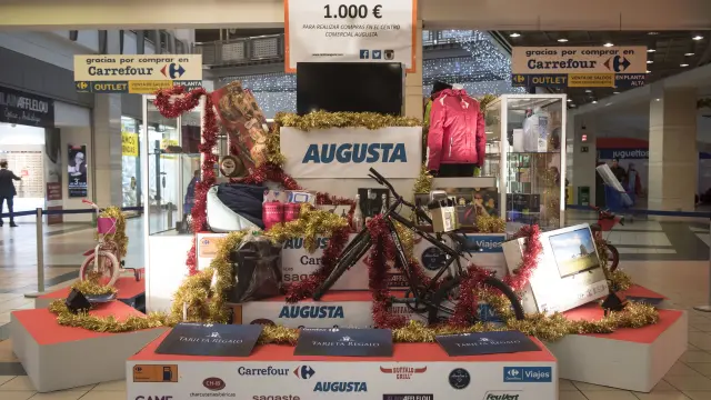 El ganador del juego 'En busca del tesoro', que organiza el C.C. Augusta, se llevará un gran aguinaldo valorado en 5.000 euros.