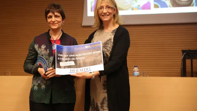Teresa Sueiro (ganadora de Cooperación), ganadora de la suscripción de un año a Heraldo de Aragón
