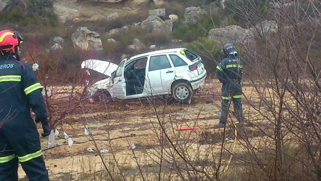 Estado en el que ha sido hallado el coche en el accidente ocurrido entre Caspe y Maella que se ha cobrado la vida de su conductor.