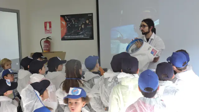 Campus para pequeños astronautas en el Planetario de Huesca