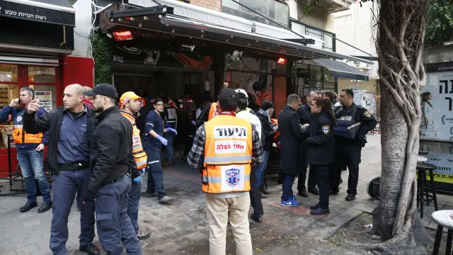 Fachada del pub de Tel Aviv que ha sido tiroteado