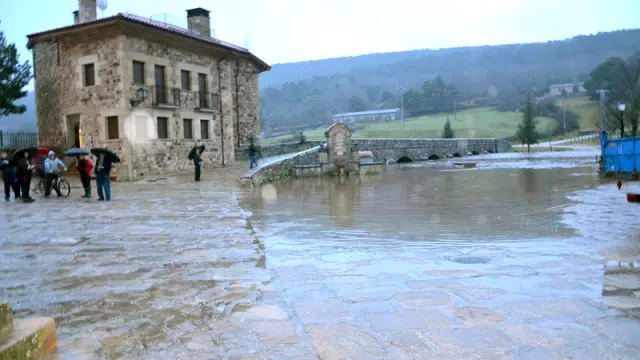 Inundaciones ocasionadas por la crecida del Duero a su paso por Salduero.
