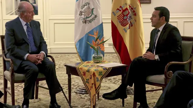 El presidente electo de Guatemala, Jimmy Morales, en su reunión con Juan Carlos I.
