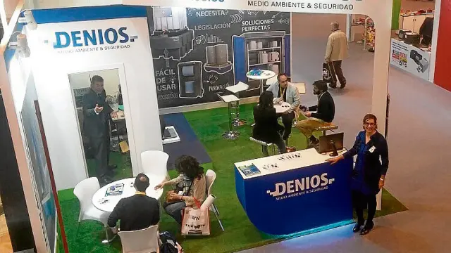Estand de la empresa Denios, que participa por tercera vez en la Feria Internacional de la Seguridad.