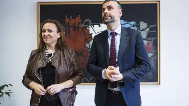Reunión de Mayte Pérez y Santi Vila en la que se anunció la devolución de parte de los bienes