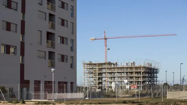 Los constructores ven motivos para levantar vivienda en Zaragoza.