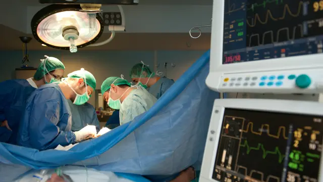 Intervención de prótesis de pene en el Hospital de Bellvitge.