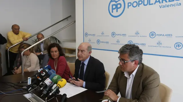 El portavoz municipal del Ayuntamiento de Valencia, Alfonso Novo, investigado junto a sus compañeros de grupo por supuesto blanqueo de capitales, durante unarueda de prensa .