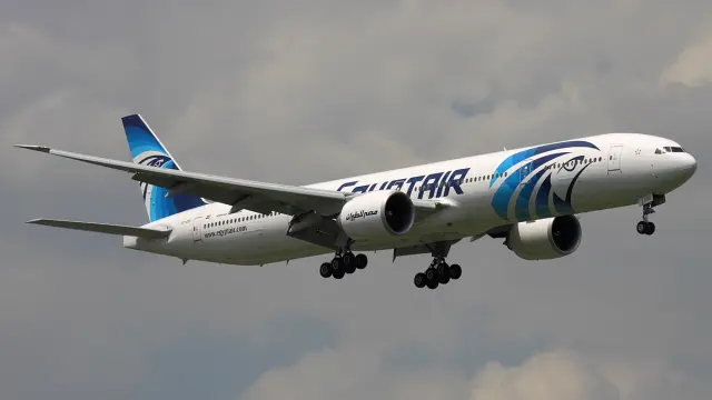 François Hollande: "El avión de Egyptair se ha estrellado y se ha perdido"