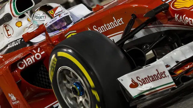 Vettel lidera el último entrenamiento libre de Baréin