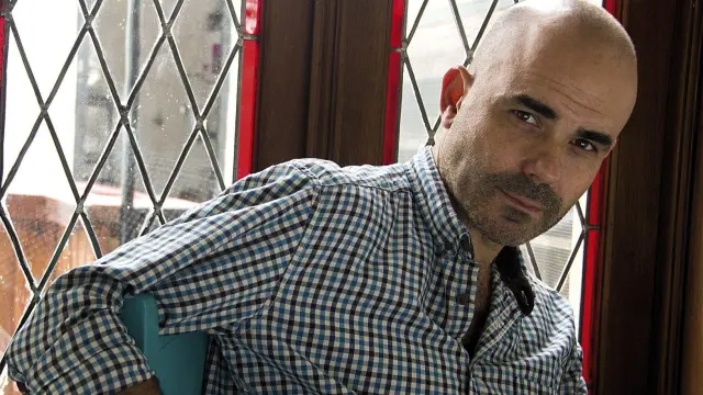 El escritor argentino Eduardo Sachieri, ganador del premio Alfaguara con 'La noche en la usina'