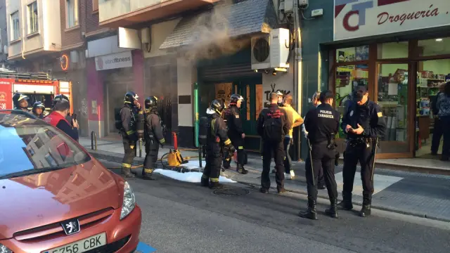 Incendio en la hamburguesería Takk de Zaragoza