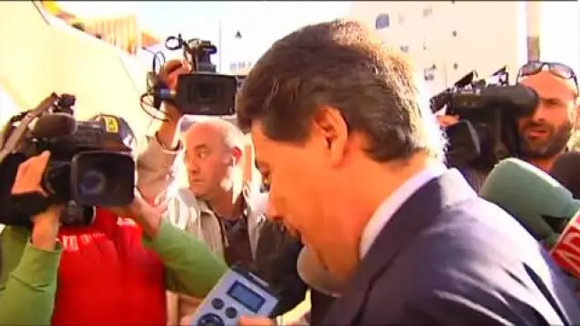 Ignacio González asu llegada a los juzgados de Estepona.