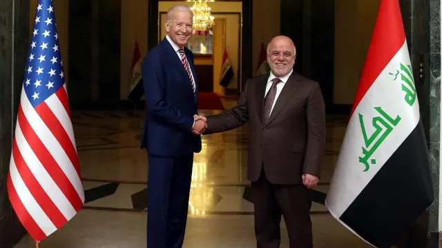 Biden junto al primer ministro de Iraq