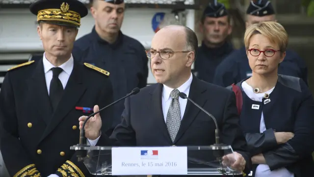 El ministerio del Interior francés, Bernard Cazeneuve.
