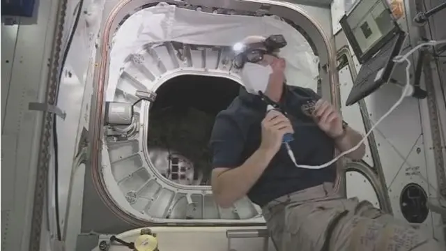 El astronauta Jeff Williams, en el Módulo Expandible de Actividad Bigelow (BEAM).