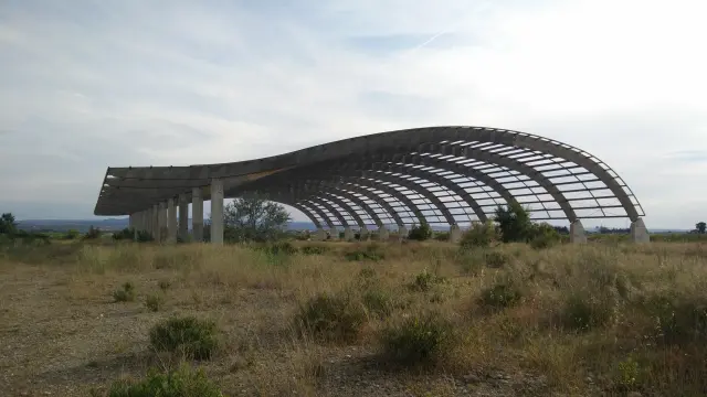 La estructura del complejo hípico, en La Puebla de Alfindén