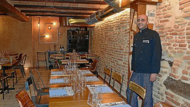 José Antonio Roy Melús, en uno de los comedores del restaurante Birolla 4.