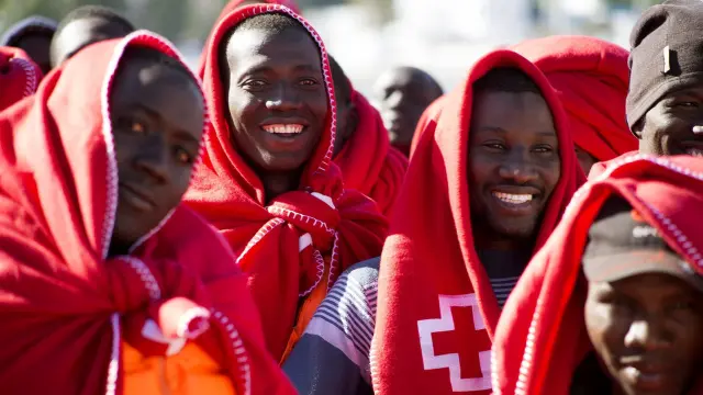 Patera rescatada en Alborán con 52 inmigrantes a bordo