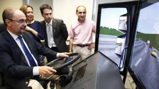 El Presidente de Aragón ha visitado el Centro de Innovación para la FP de Aragón y se ha reunido con el Clúster de la Automoción.
