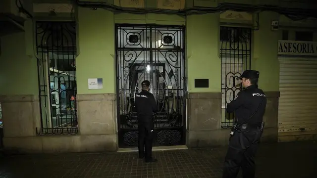 Vivienda donde fueron encontrados los cuerpos de los hermanos de Zaragoza asesinados en Valencia
