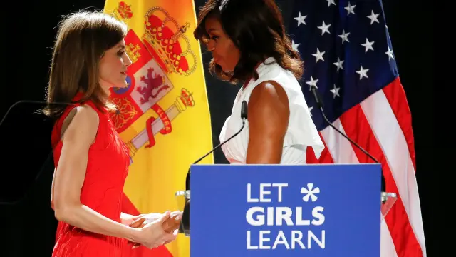 Michelle Obama y Letizi Ortiz durante el discurso de la primera dama de EE. UU.