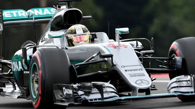Hamilton logra la 'pole' en Austria por delante de Rosberg y Hülkenberg
