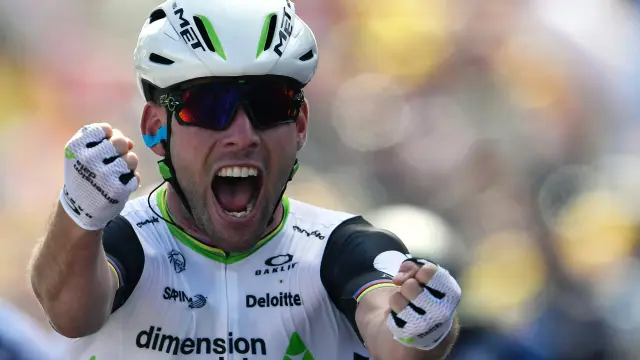 Cavendish, tras ganar la primera etapa del Tour de Francia.