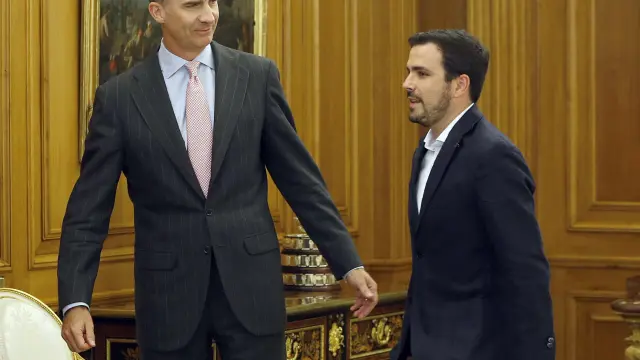 El rey Felipe recibe al coordinador federal de IU, Alberto Garzón