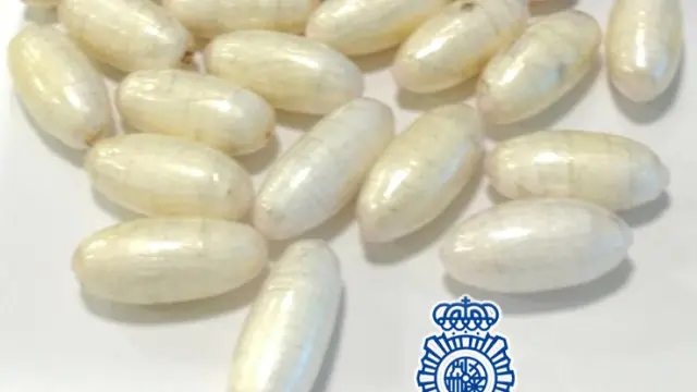 Las 'bellotas' de cocaína intervenidas por la Policía Nacional.