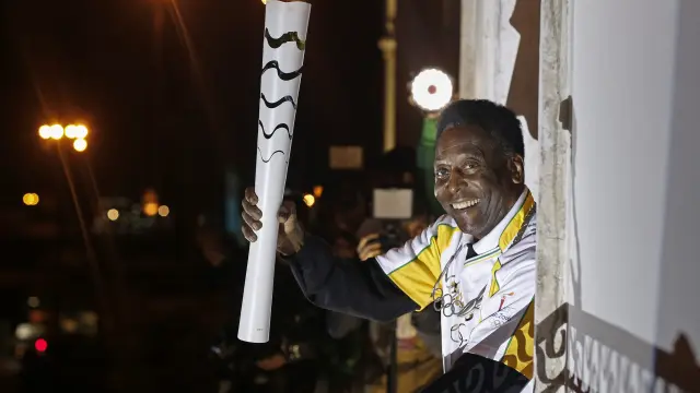 Pelé asegura que no encenderá el pebetero olímpico de Río de Janeiro