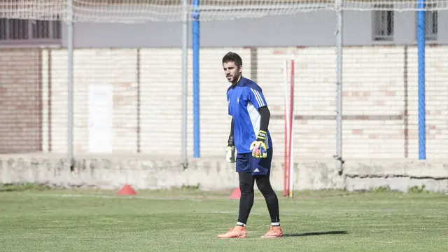 Xabi Irureta durante el entrenamiento de ayer en la Ciudad Deportiva del Real Zaragoza.