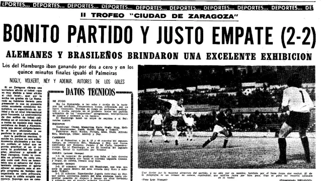 Recorte de la crónica del Hamburgo-Palmeiras de la 2ª edición del Trofeo Ciudad de Zaragoza en 1972. La foto era para un remate del alemán Uwe Seeler, la gran atracción de aquella edición.