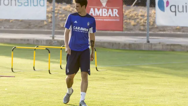 Erik Morán, durante el entrenamiento de ayer del Real Zaragoza.