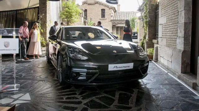 El nuevo Porsche Panamera lució su musculosa silueta en Torreluna.