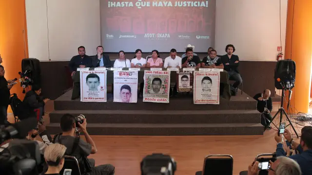 Una protesta por la desaparición de los 43 jovenes.