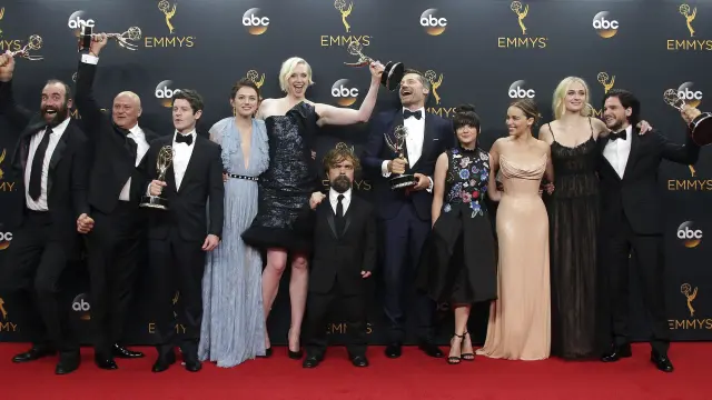 EL equipo de Game of Throne celebra su triunfo en los Emmy