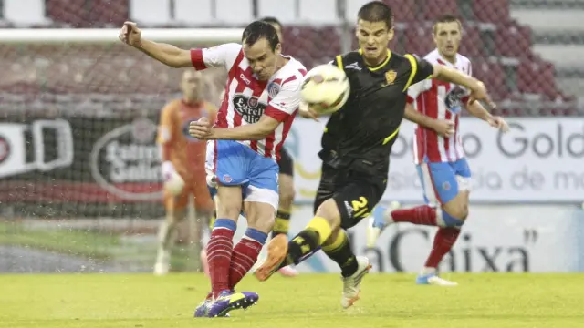 David López, junto al exzaragocista Ruiz de Galarreta, en el Lugo-Zaragoza de hace dos temporadas.