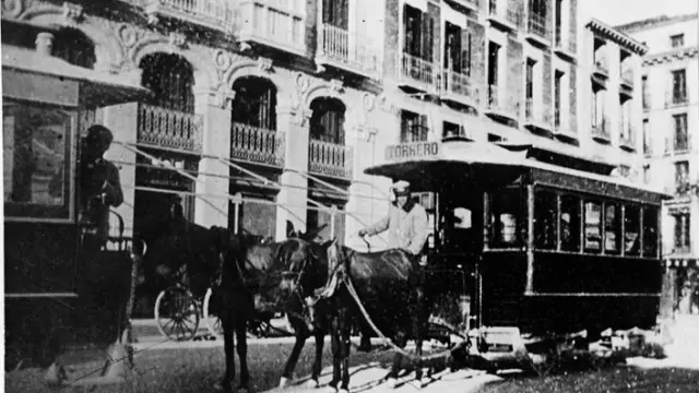 La primera línea de tranvía tirado por mulas que llegó a Torrero