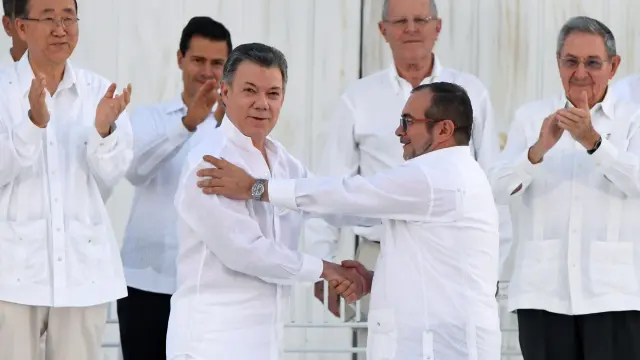 Firma de la paz entre el gobierno colombiana y las FARC.