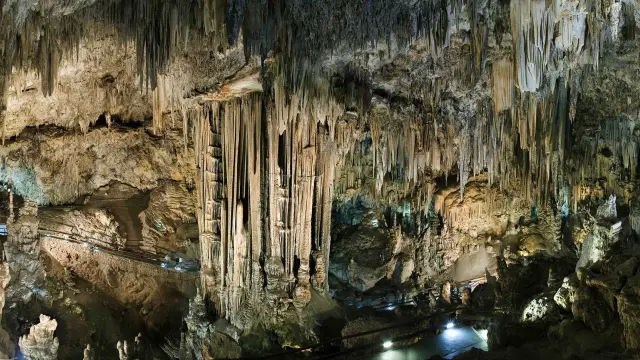 La Cueva de Nerja se convertirá en el centro neurálgico de las rutas turísticas del país