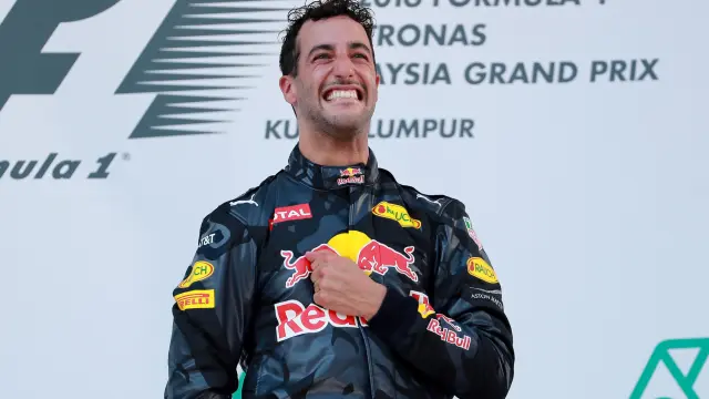 Ricciardo celebra su victoria en Malasia
