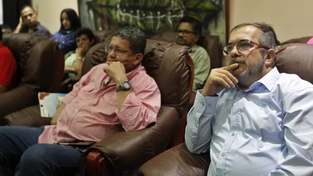 Las FARC se reunieron en el Club Habana para seguir el escrutinio del plebiscito.